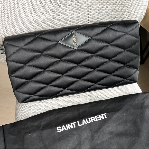 New YSL Yves Saint Laurent Large Sade Satin Envelope Clutch in Black - Picture 5 of 15